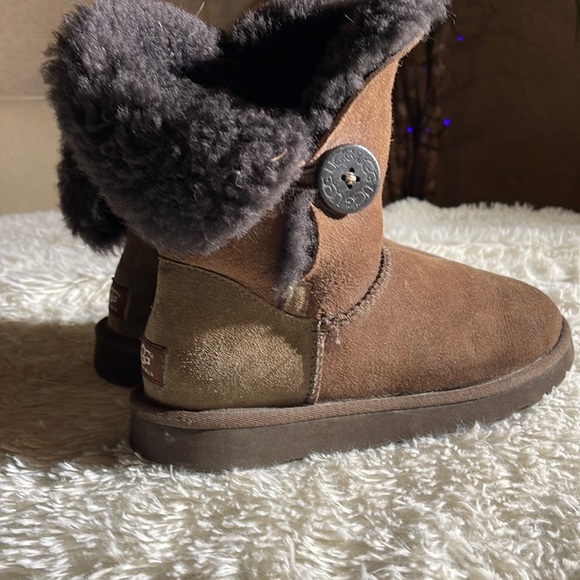 UGG Shoes - UGG BOOTS